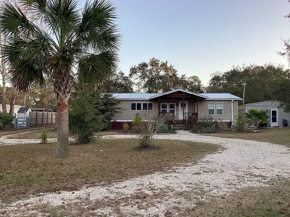 838 C C Land Rd, Eastpoint, FL 32328