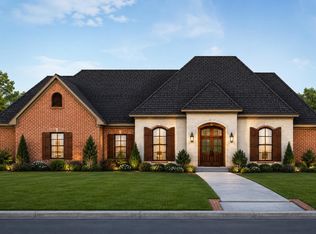 997 Caleb Ln, Lake Charles, LA 70605