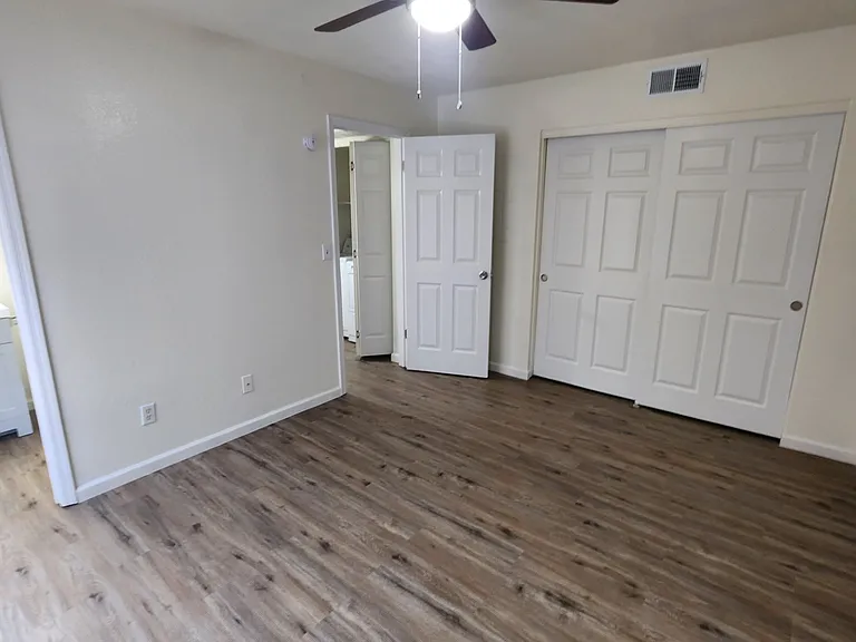 2752 N Salem #101 — Photo 11