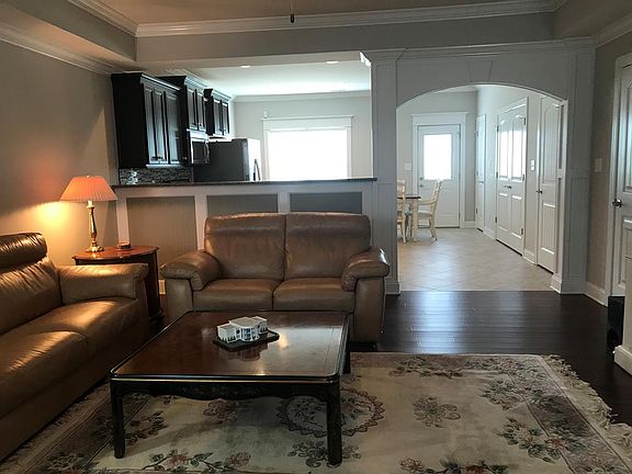 4th image of 142 Belle Chase Way NE