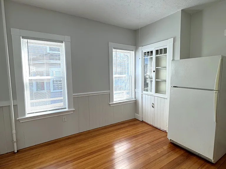 75 Lincoln Ave #1 — Photo 7