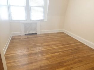 20-45 33rd St #TOP, Astoria, NY 11105