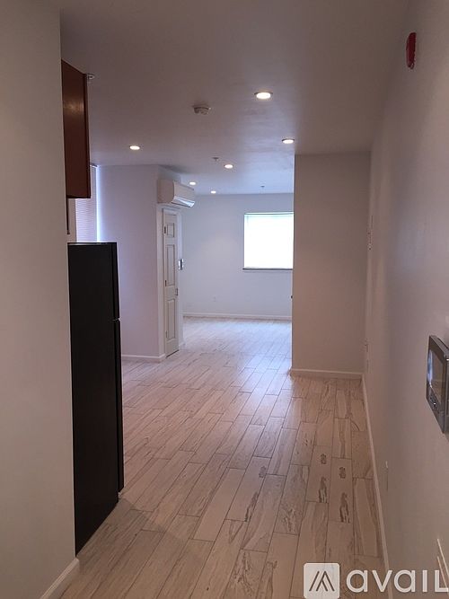 1st image of 1843 N 22nd St #2R