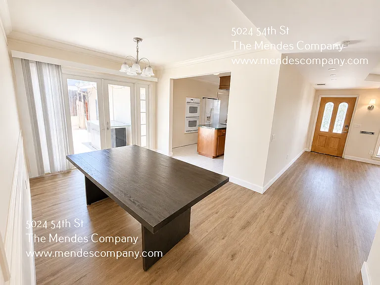 College Rental on 54th St. — Photo 3