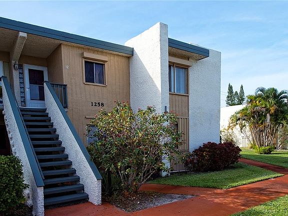 2nd image of 1258 NE 14th Ct APT L12