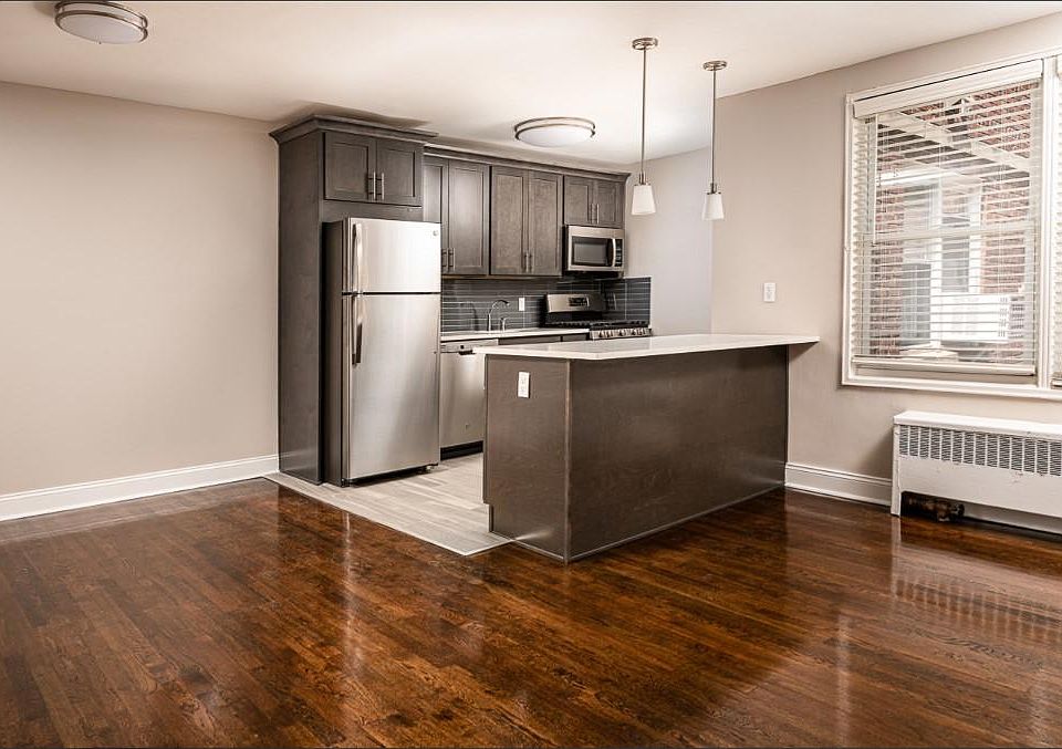 1st image of 140 Montgomery St #11003L
