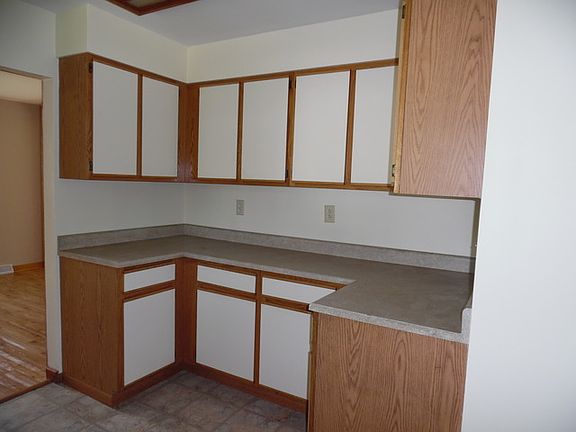 5th image of 418 Oakdale Ave