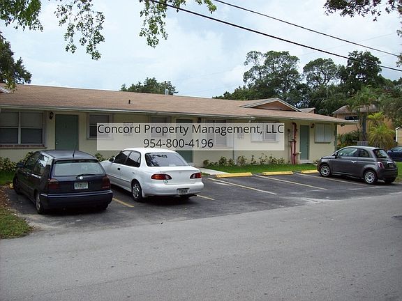 3rd image of 400 SW 8th Ave APT 5