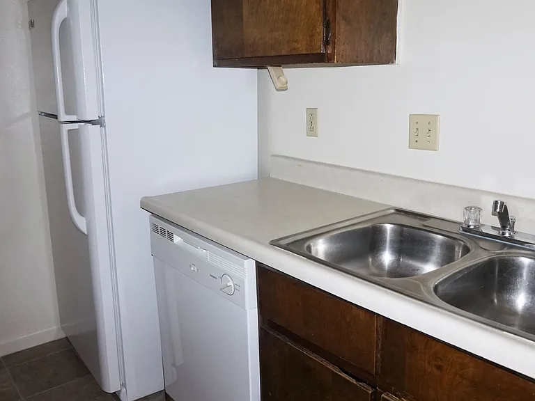 4308 Lake Rd — Photo 10