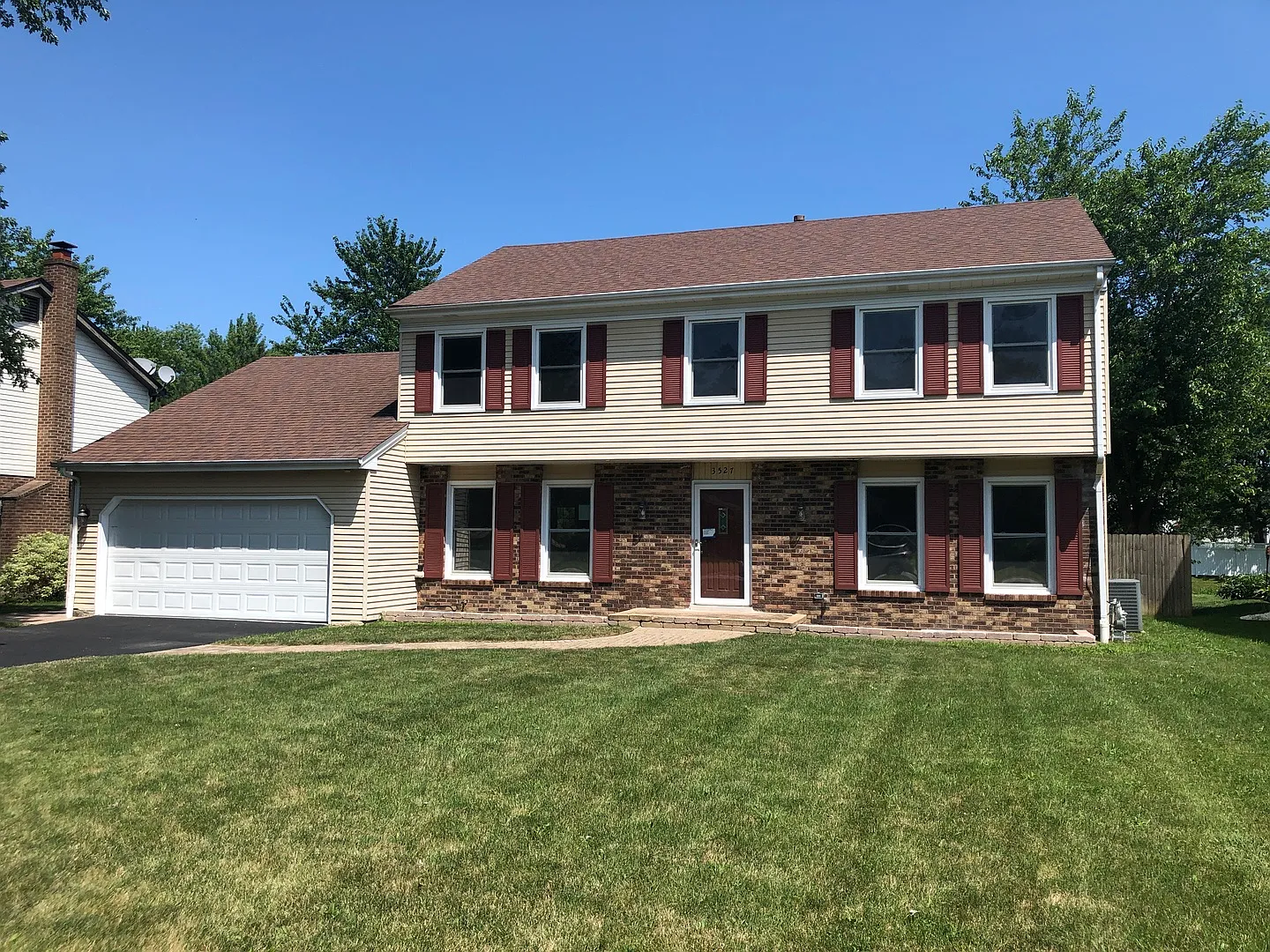 3527 Donovan Dr photo 1