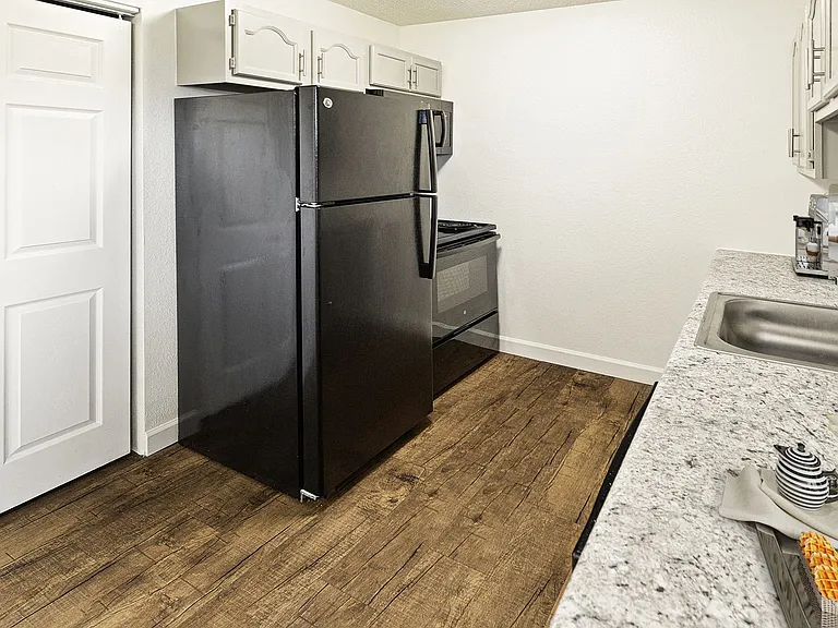 Metro Apartments At Bethalto — Photo 43
