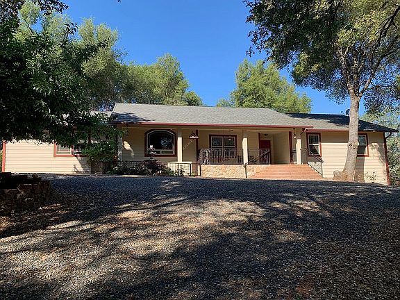 2nd image of 2188 Sleepy Hollow Dr