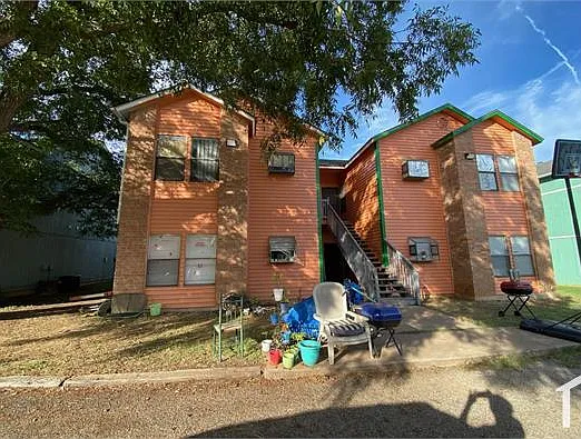 2419 W Slaughter Ln #D — Photo 7