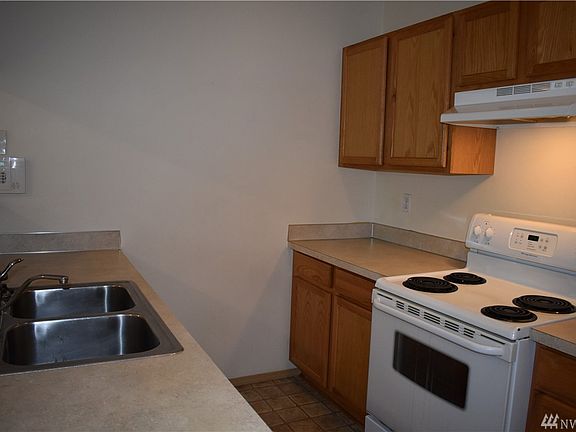 5th image of 3103 Briarwood Cir