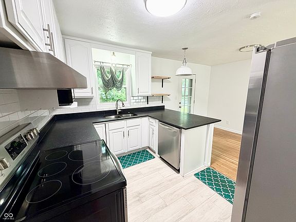 3rd image of 6314 N Keystone Ave