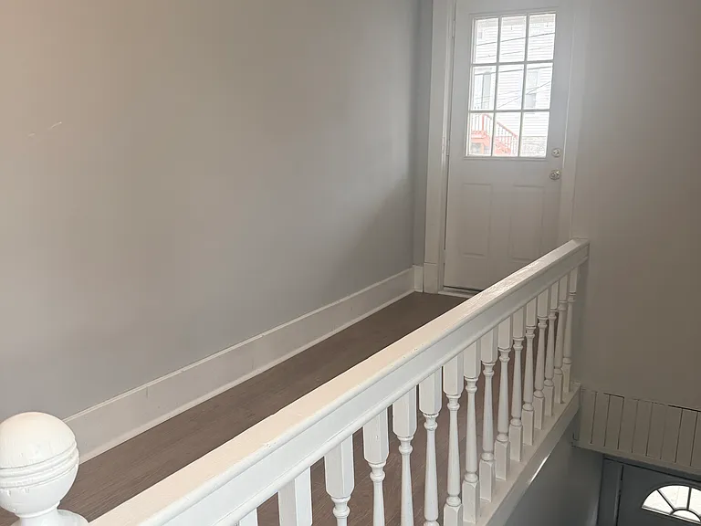 49 Elizabeth St #2 — Photo 5