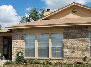 2307 Summer Place Dr, Arlington, TX 76014