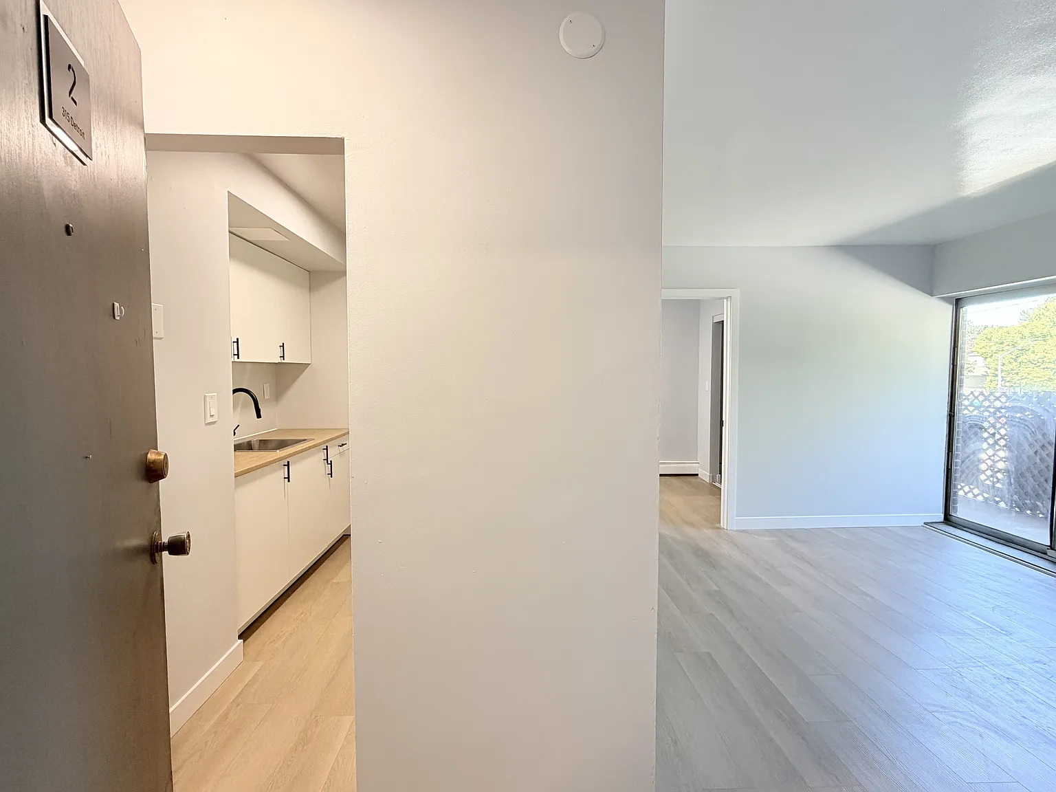 2 bed, $1,356 — Photo 2