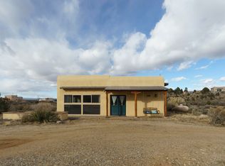 76 Camino De Los Arroyos, Ranchos De Taos, NM 87557