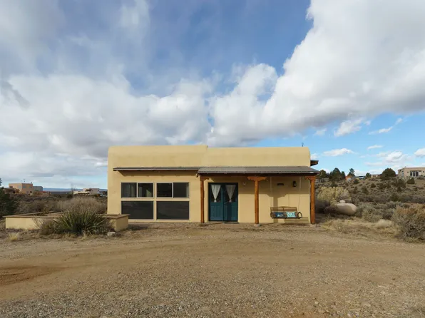 76 Camino De Los Arroyos, Ranchos De Taos, NM 87557