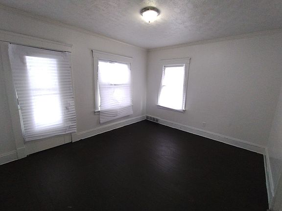 2nd image of 9508 Benham Ave