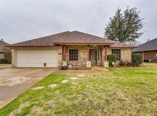344 Meador Ln, Burleson, TX 76028