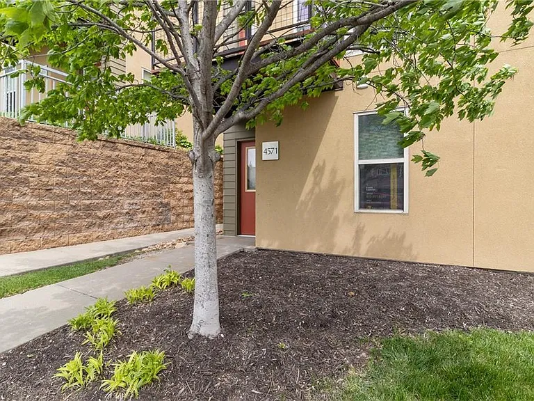 4571 Madison Ave #E-1 — Photo 32