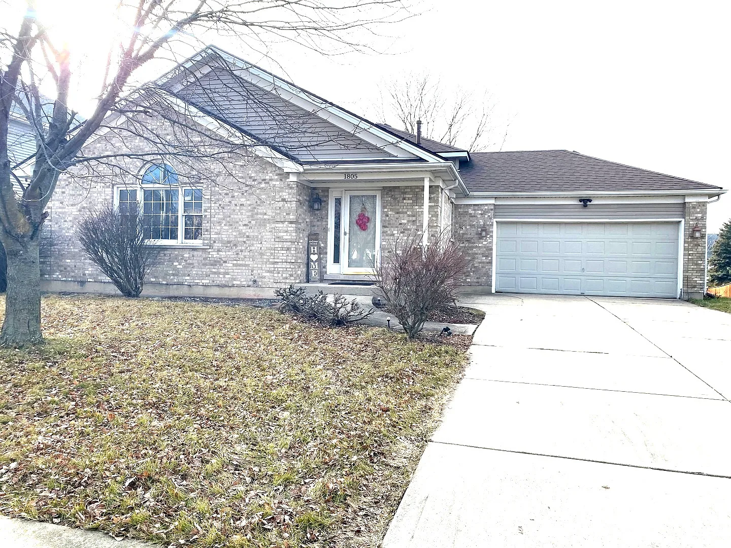 1805 Brighton Ln photo 1
