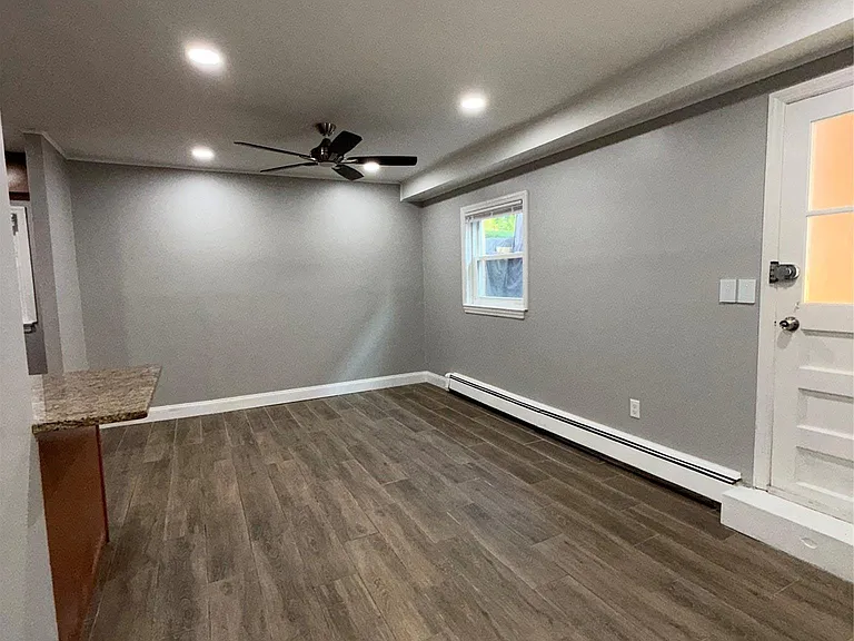 34 Troy Ln — Photo 9