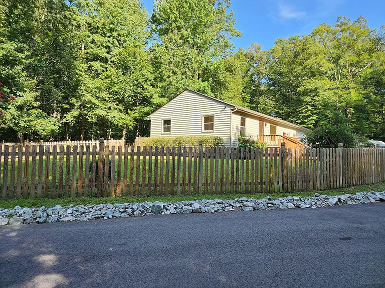1407 Dispatch Rd — Photo 21