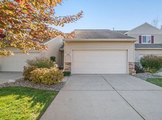 1361 S Village Cir, Kalamazoo, MI 49009