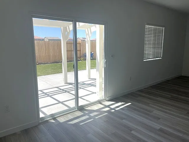 1072 Silverado Way — Photo 6