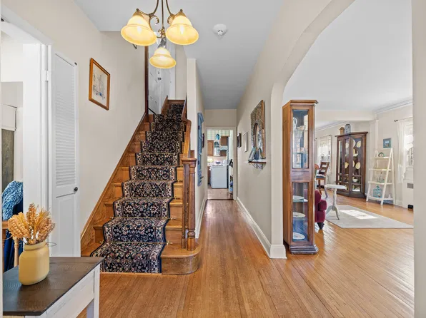 (undisclosed Address), Flushing, NY 11354
