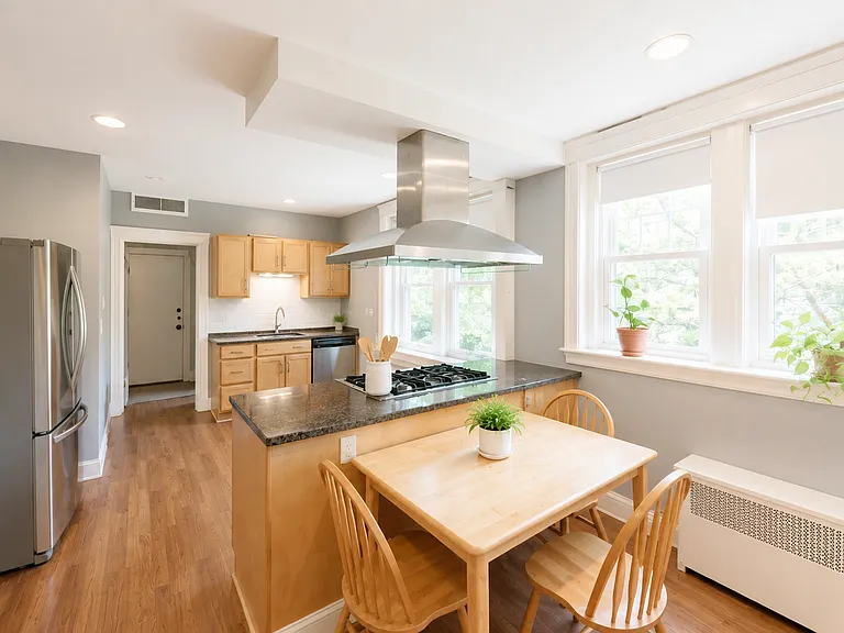 70 Winchester St #2 — Photo 4