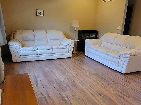 5th image of 2030 E Breezewood Ct