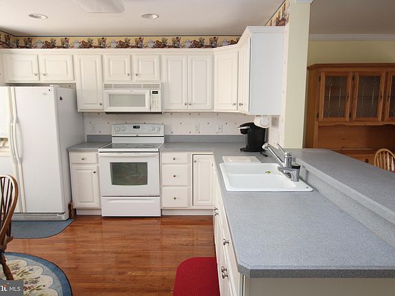 4th image of 56 Canal Landing Ct #28