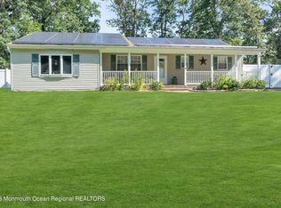 18 Brookside Dr, Howell, NJ 07731