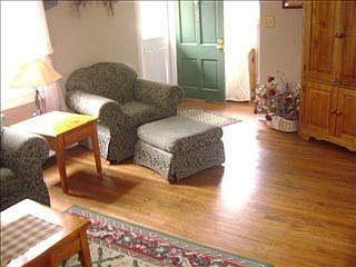4th image of 50 Pointview Dr