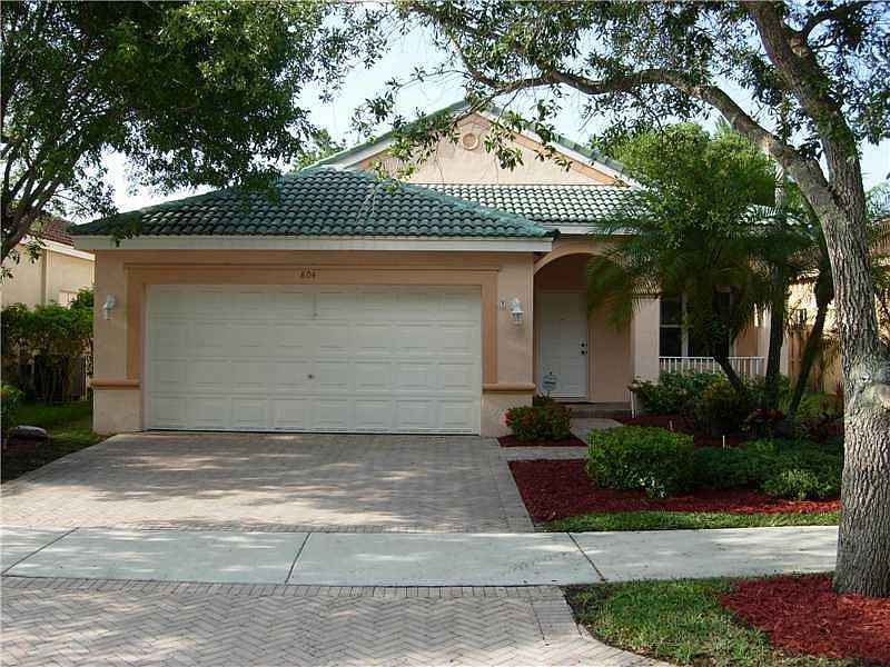 1st image of 804 Tanglewood Cir