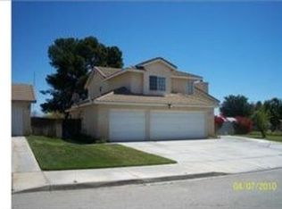 8383 Monaco St, Fontana, CA 92335