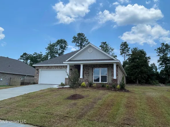 5781 Overland Dr, Biloxi, MS 39532