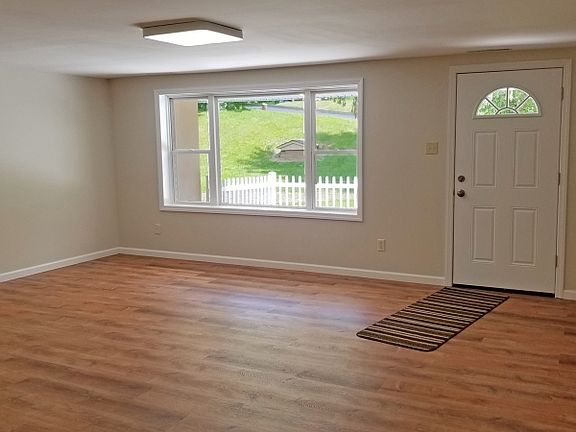2nd image of 32 Yates Ave