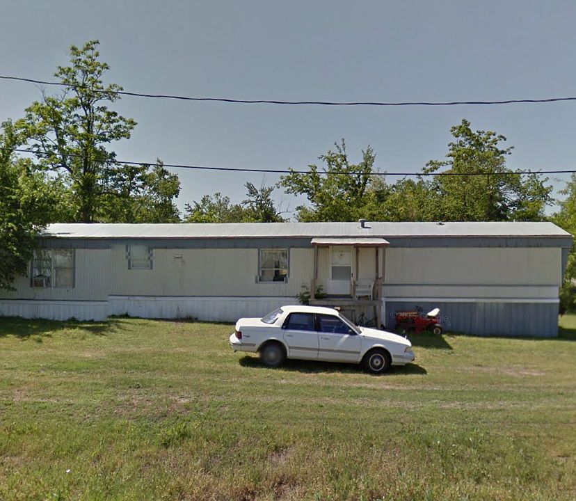 2nd image of 119 W Crescent St