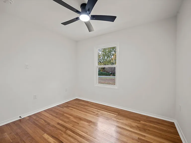 304 Hadaway Dr — Photo 29