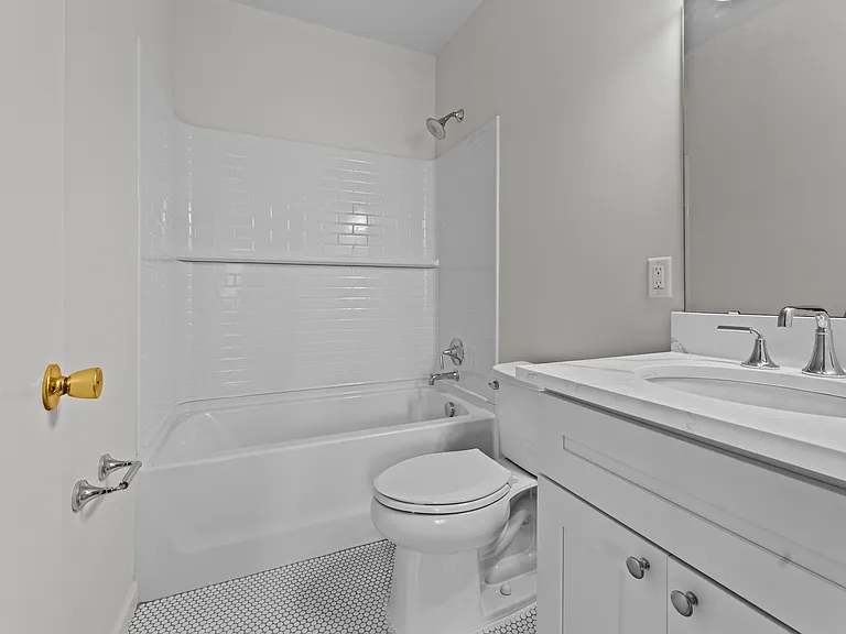 2117 Bellevue Ave #G — Photo 13
