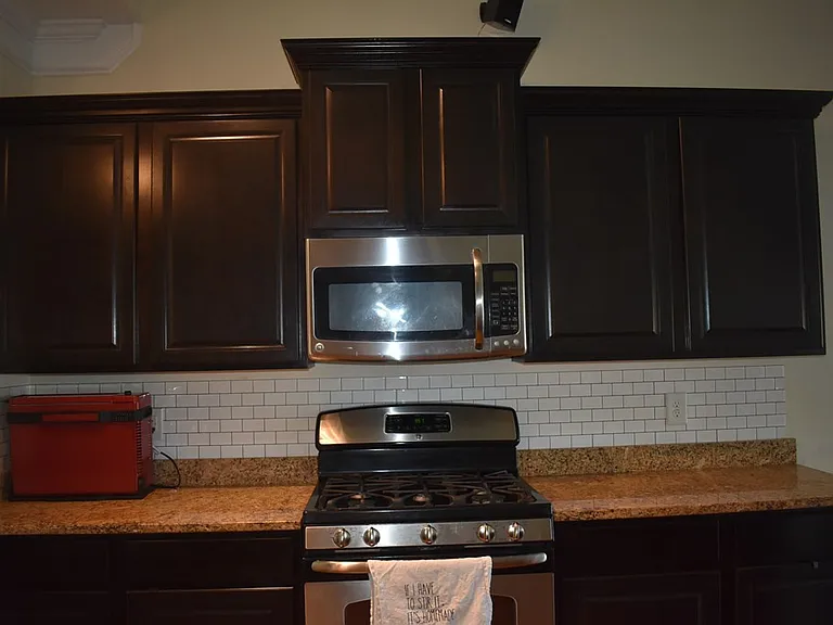 2190 Harborview Dr — Photo 17