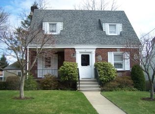 111 Ramsey Ave, Yonkers, NY 10701