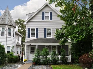 111 Farragut Ave, Hastings On Hudson, NY 10706
