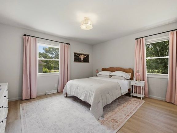 5th image of 202 Harpeth Hills Dr