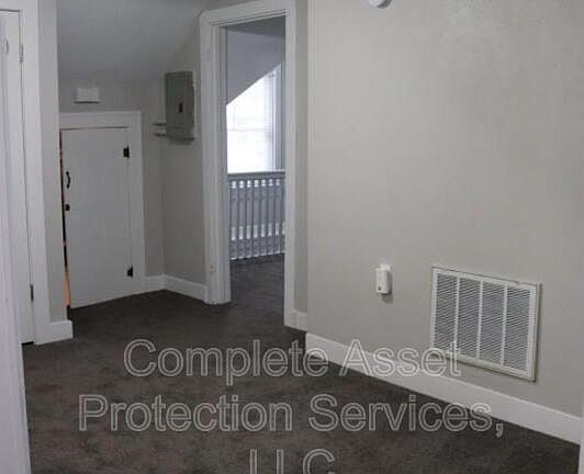 4th image of 412 Wabash St Unit 2